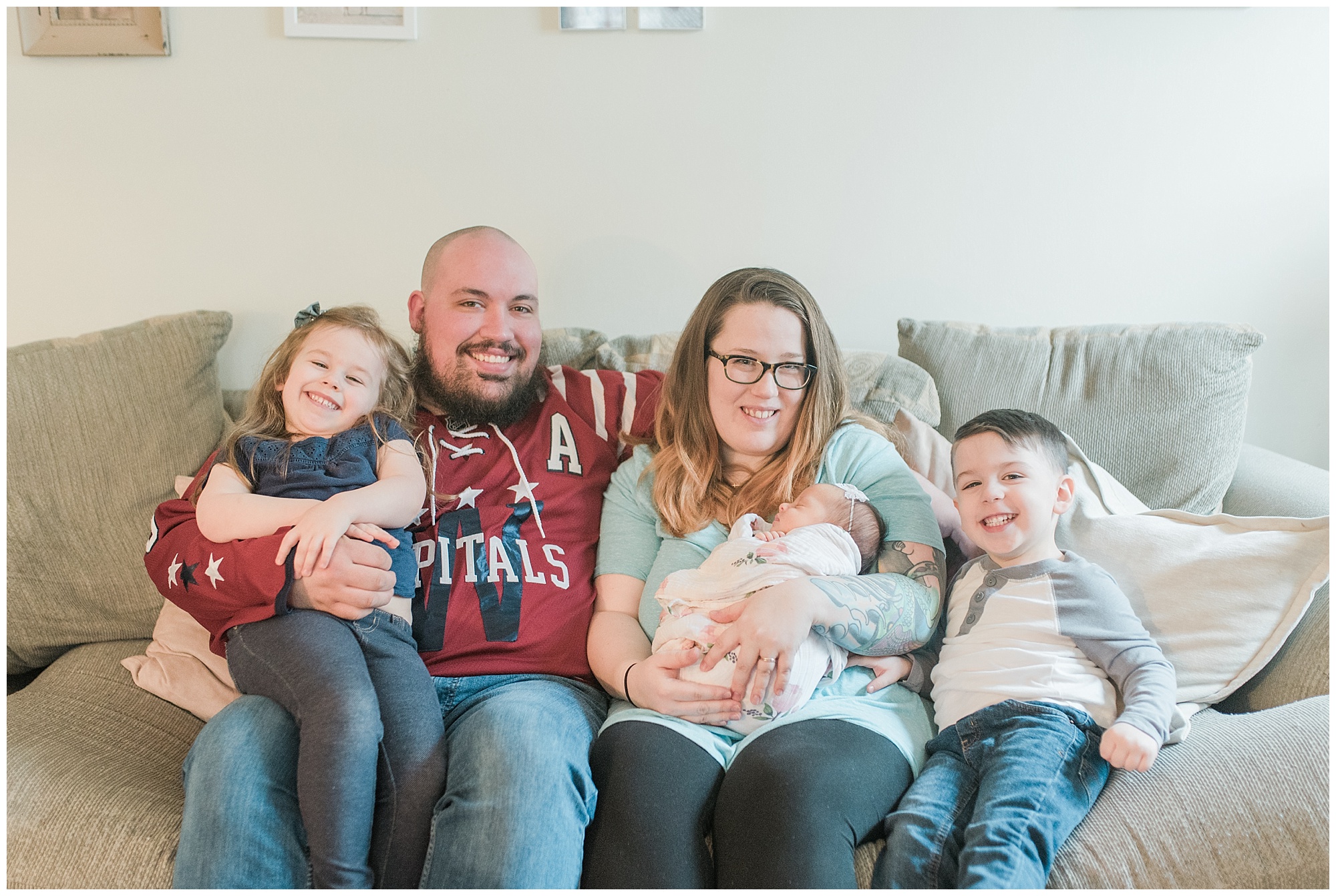 Newborn lifestyle photo by Megan Bennett Photography