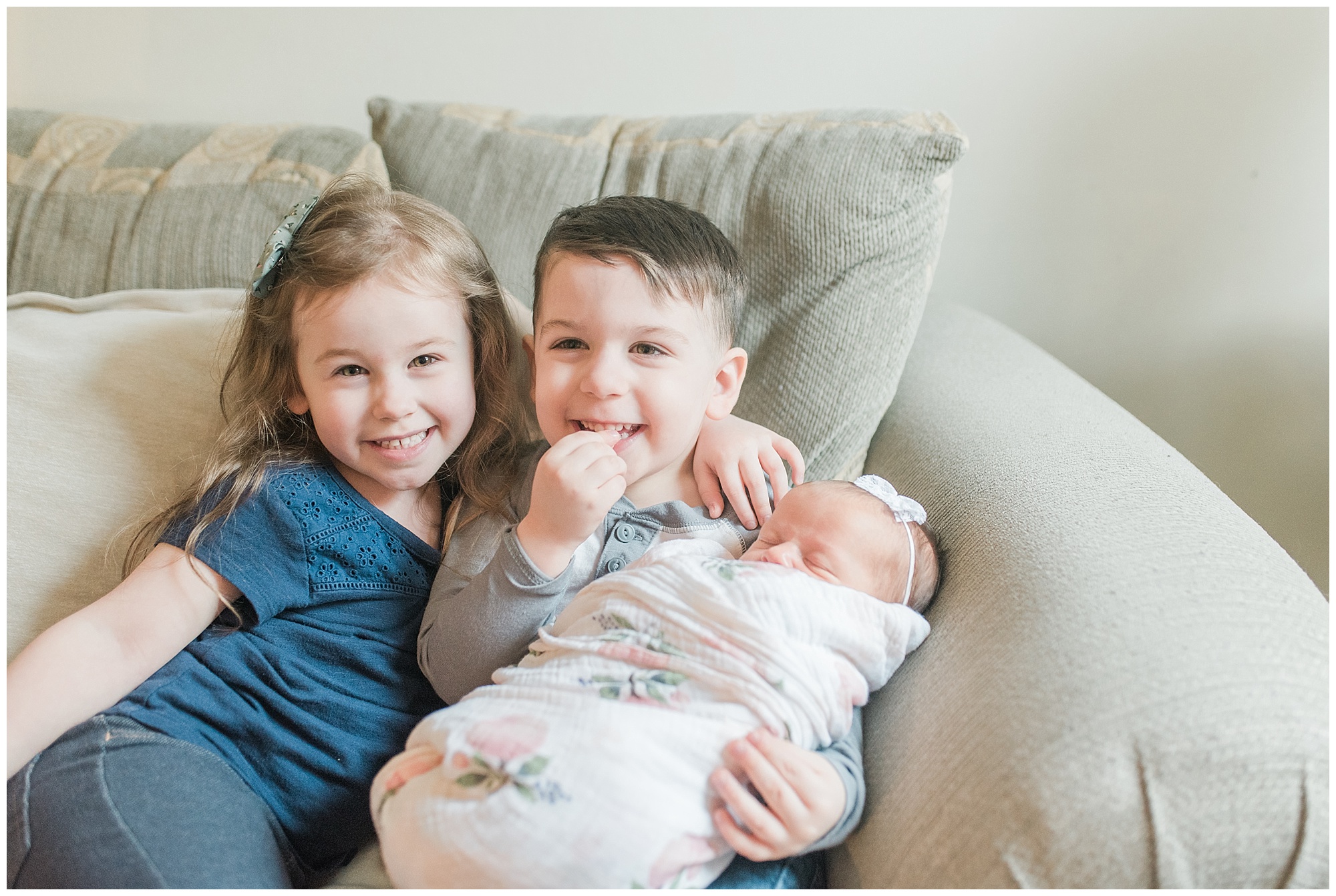 Newborn lifestyle photo by Megan Bennett Photography