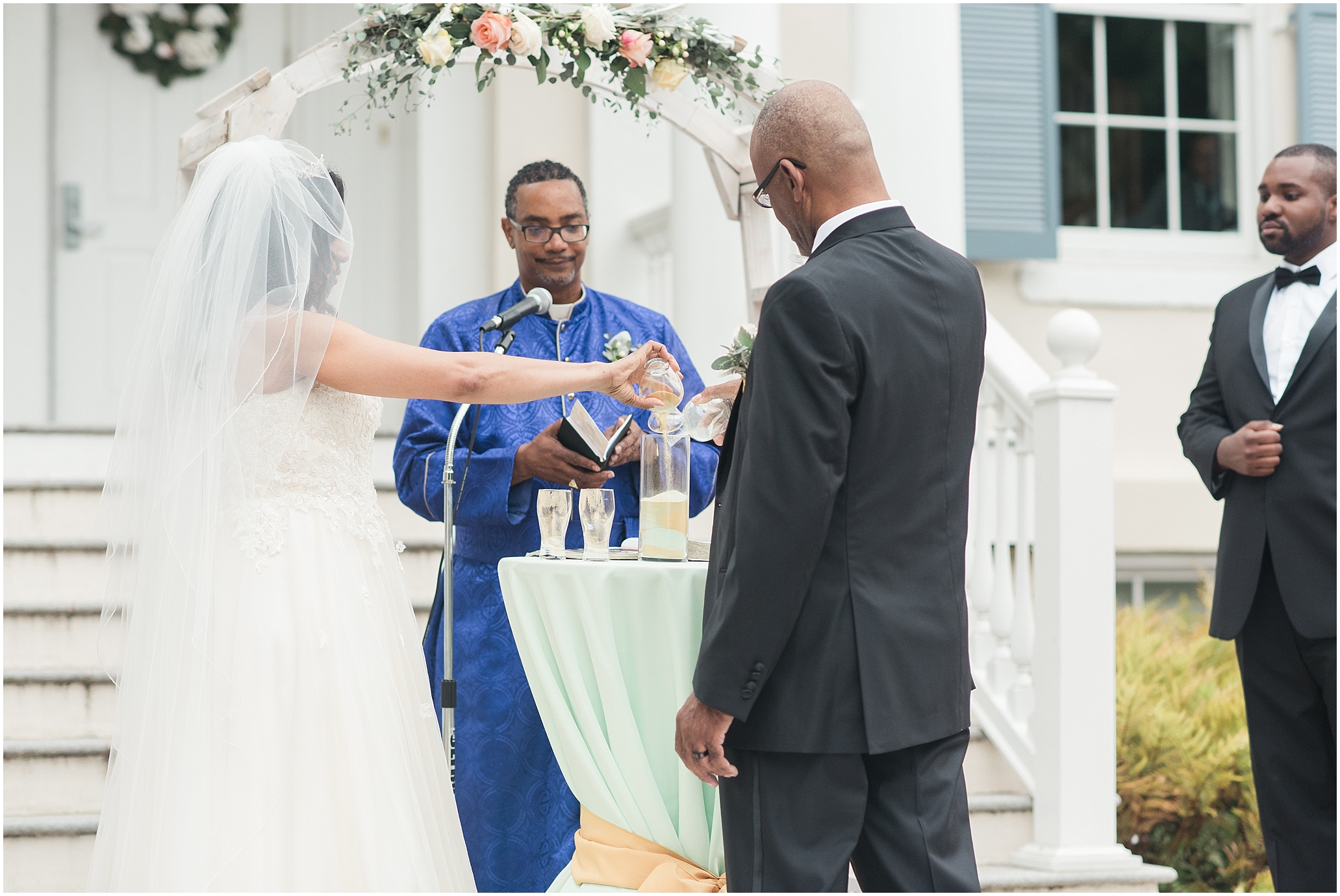 Oakland Manor Wedding Columbia Maryland by Megan Bennett Photography