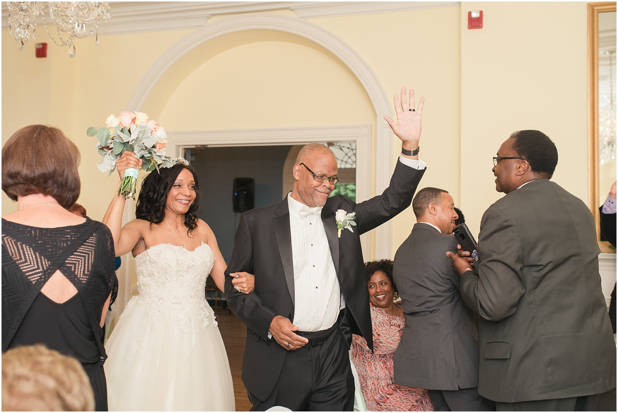 Oakland Manor Wedding Columbia Maryland by Megan Bennett Photography