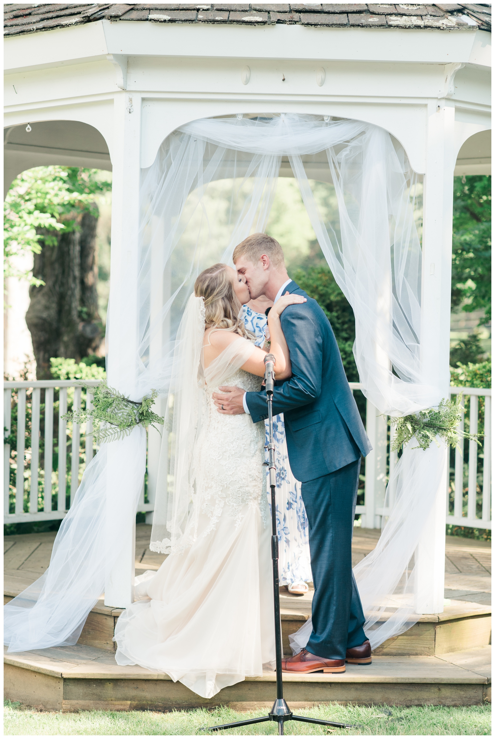Woodlawn Manor outdoor blush pink summer wedding in Maryland by Megan Bennett Photography