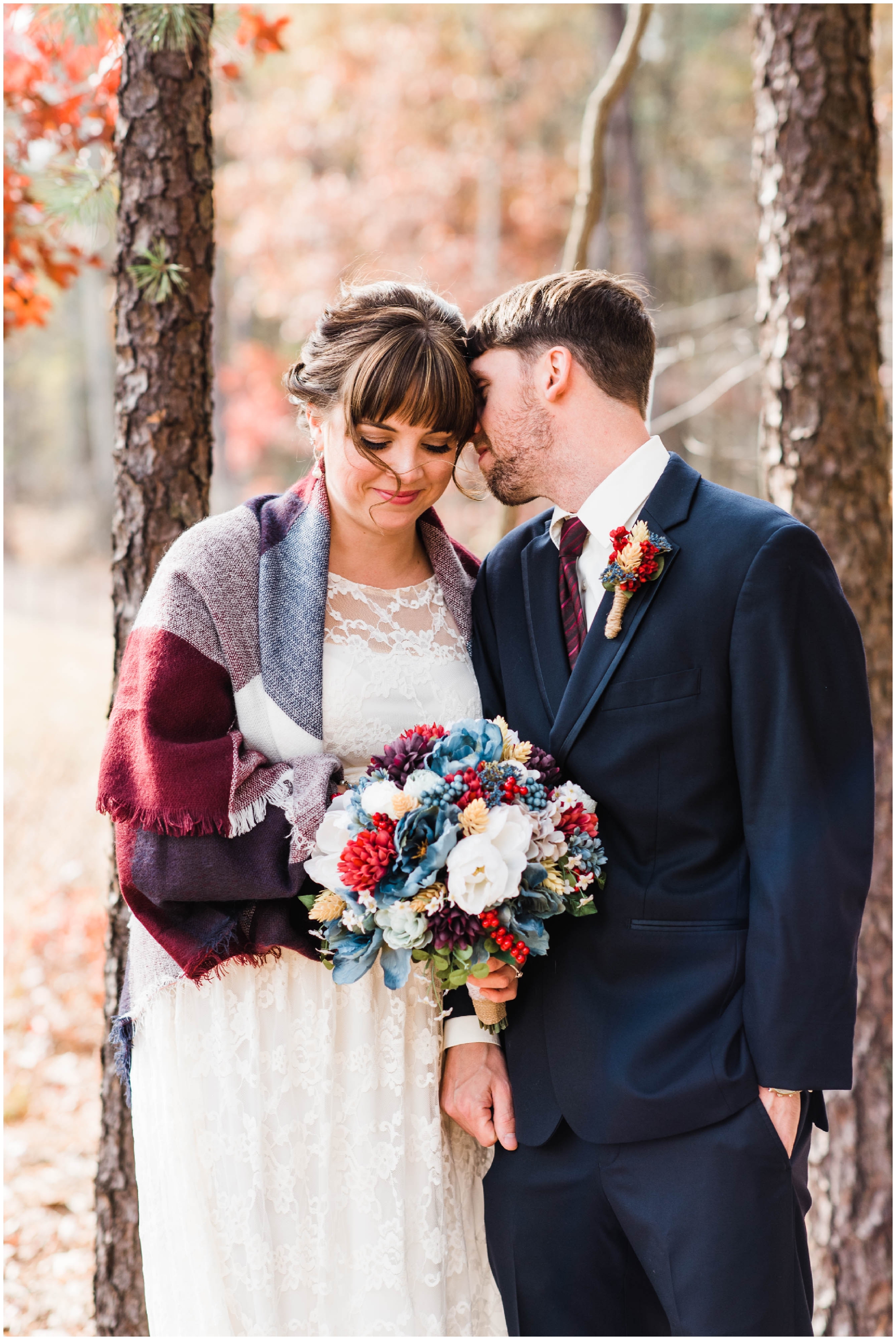 An intimate fall backyard Wedding in Severn Maryland by Megan Bennett Photography