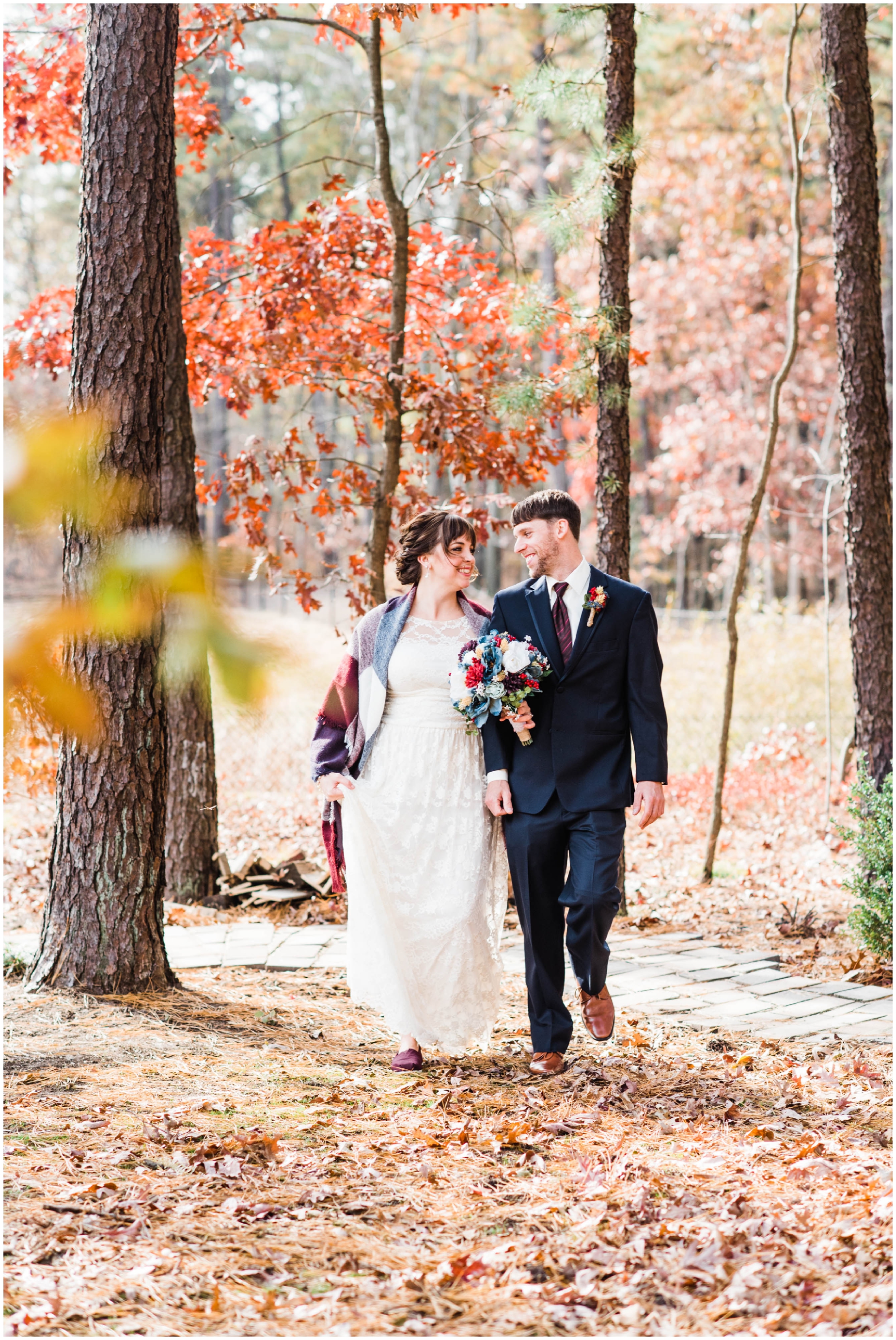 An intimate fall backyard Wedding in Severn Maryland by Megan Bennett Photography
