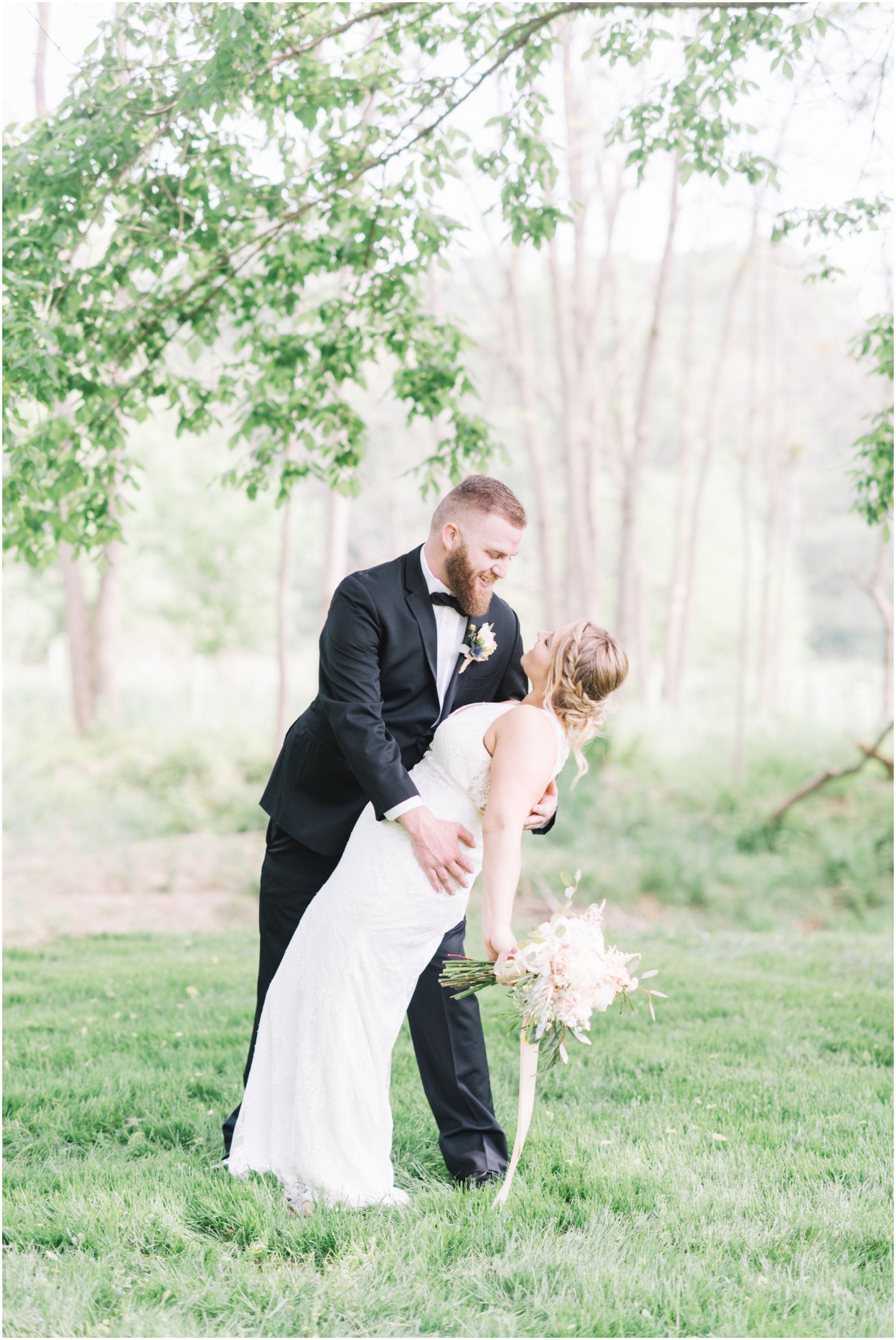 Romantic Blush Pink Spring Barn Wedding at Howard County Maryland Estate by Maryland Photographer Megan Bennett Photography