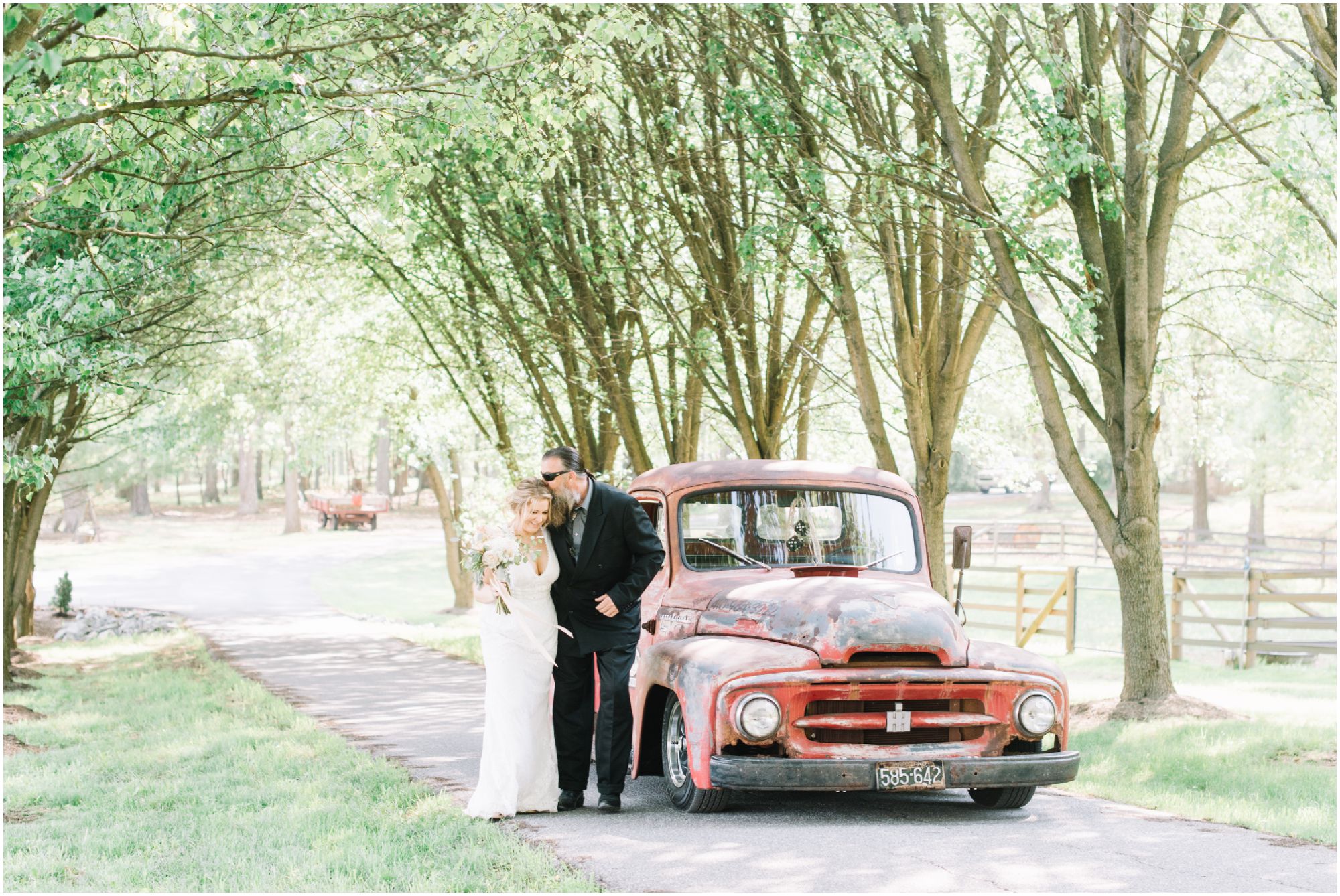 Romantic Blush Pink Spring Barn Wedding at Howard County Maryland Estate by Maryland Photographer Megan Bennett Photography