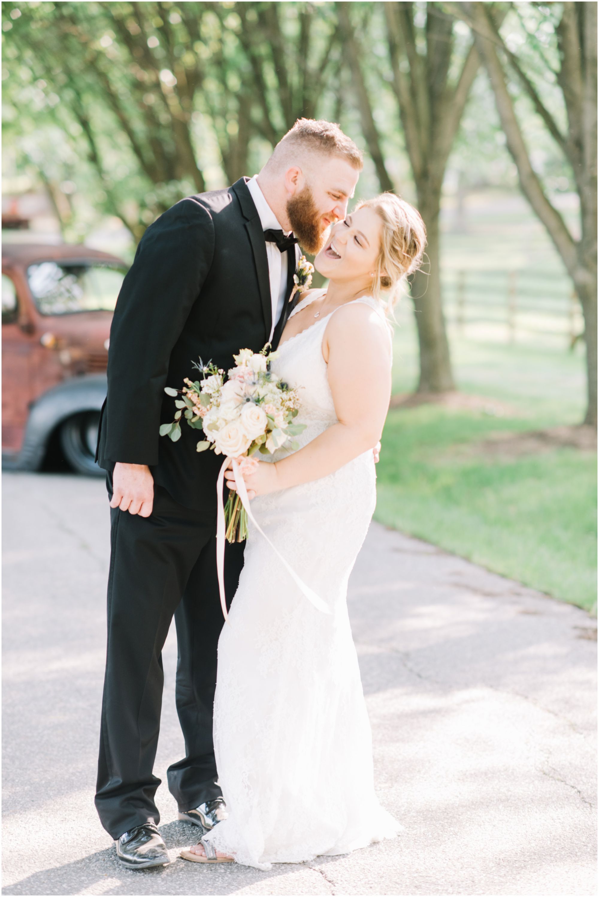 Romantic Blush Pink Spring Barn Wedding at Howard County Maryland Estate by Maryland Photographer Megan Bennett Photography
