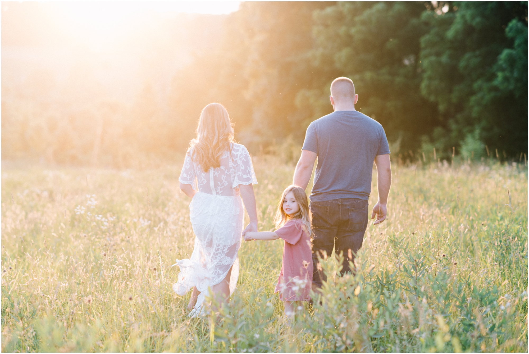 A summer Family Photo Shoot in a Wild Farm Field at the Howard County Conservancy by Maryland Photographer Megan Bennett Photography