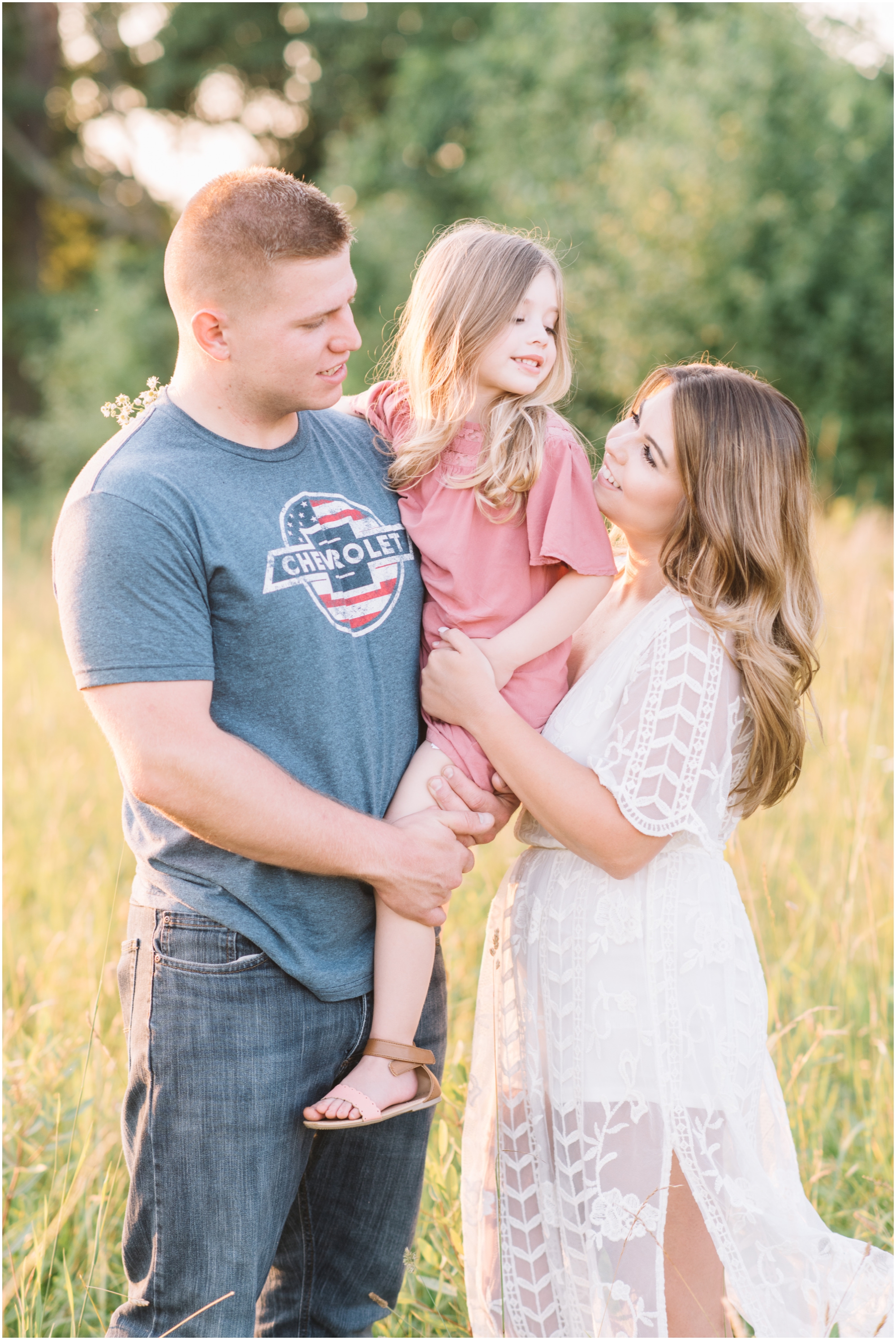 A summer Family Photo Shoot in a Wild Farm Field at the Howard County Conservancy by Maryland Photographer Megan Bennett Photography