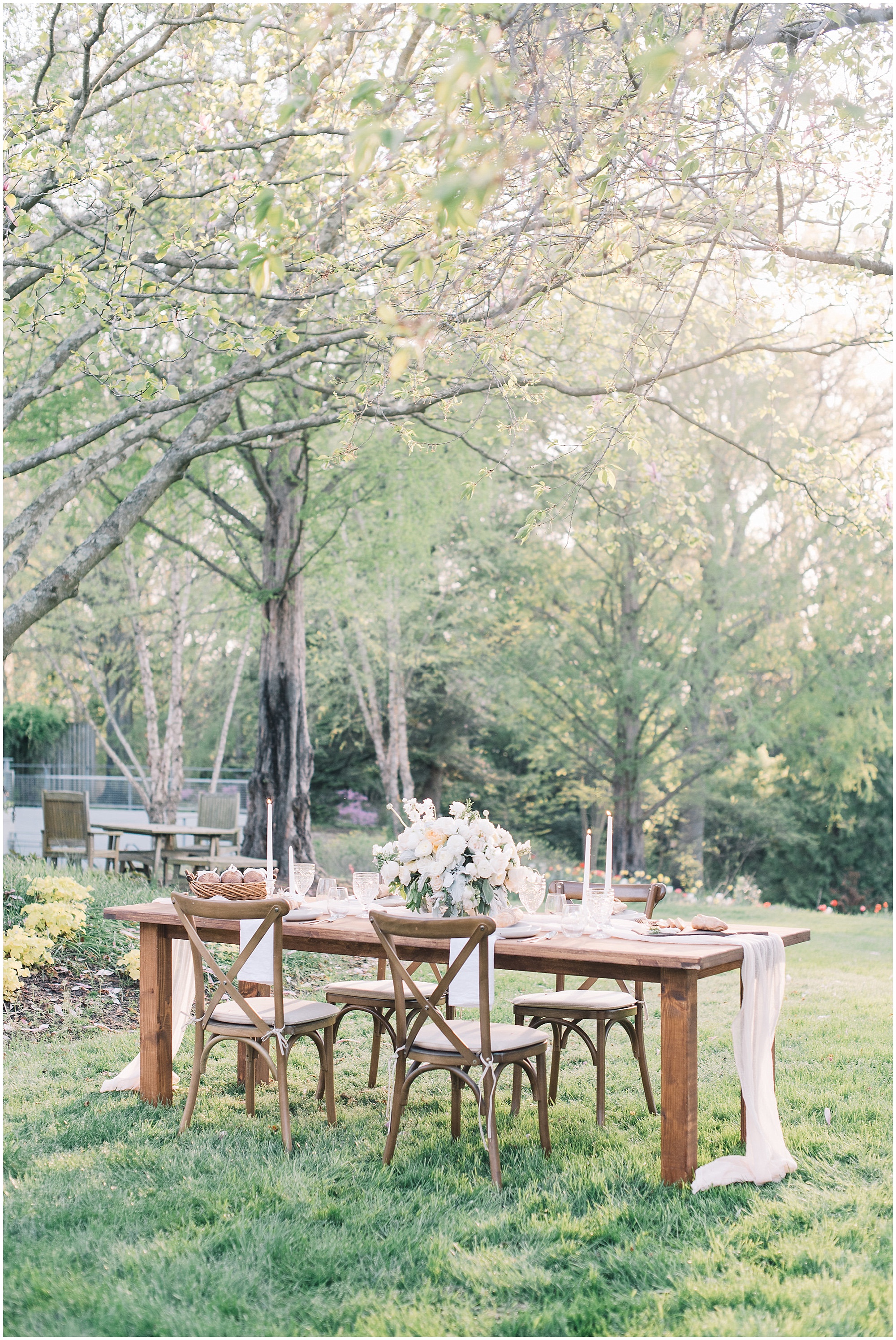 An Organic Inspired Spring Wedding Editorial by SD Events and Maryland Wedding Photographer Megan Bennett Photography at Historic London Town in Annapolis Maryland