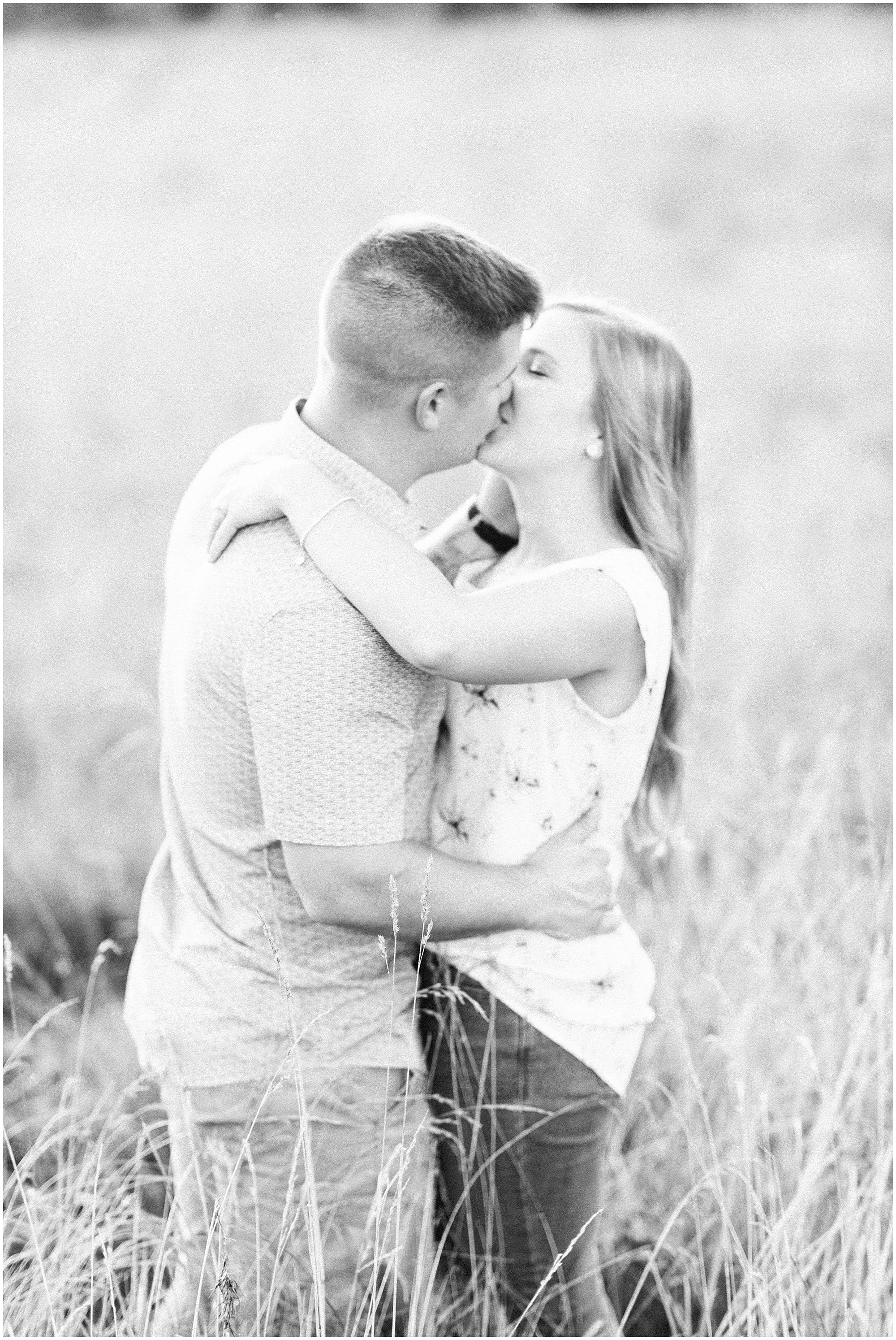 Summer Couple Portraits in a Farm Field at the Howard County Conservancy by Maryland Photographer Megan Bennett Photography