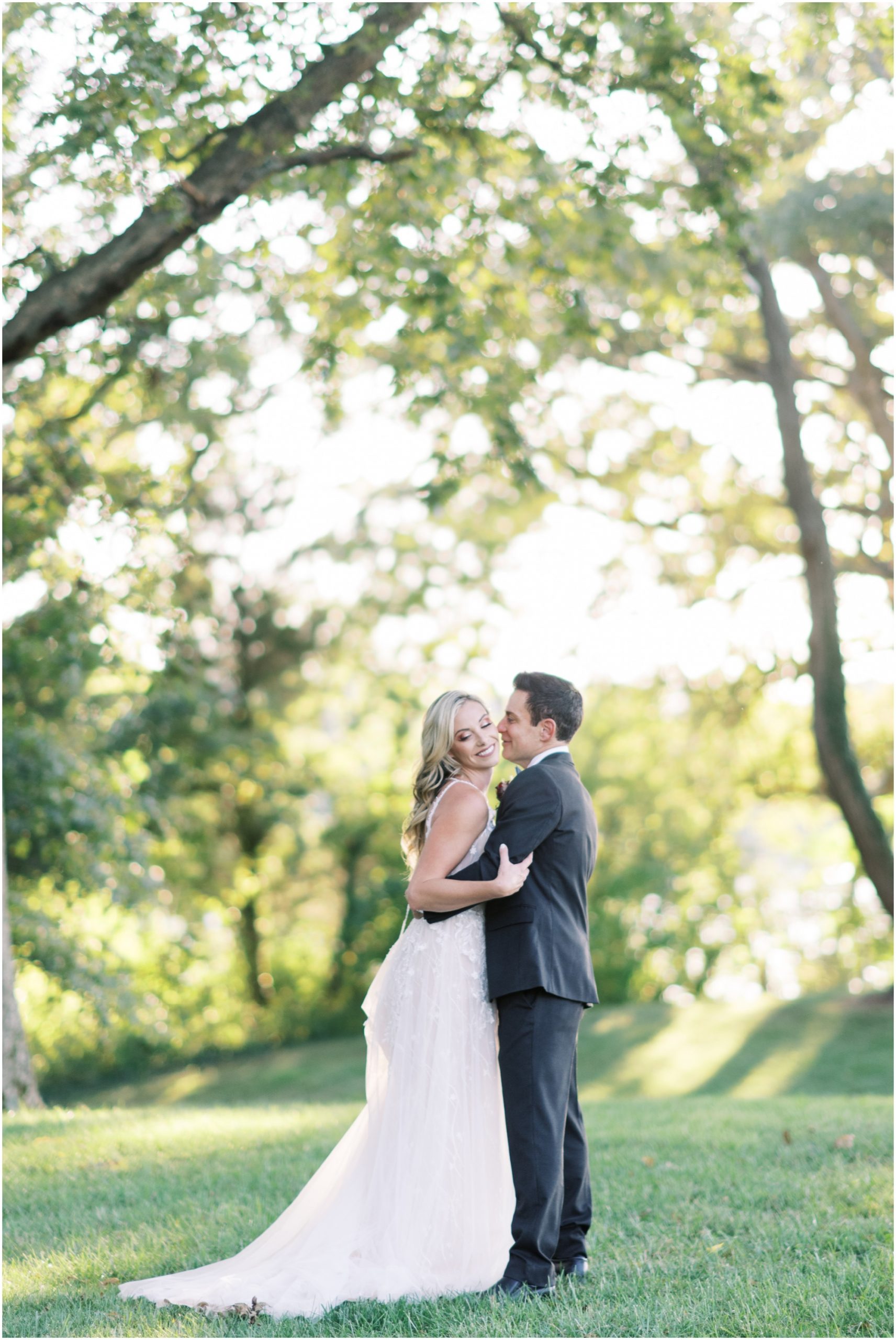 A Late summer intimate wedding at Great Oak Manor in Chestertown Maryland by Eastern Shore Photographer Megan Bennett Photography
