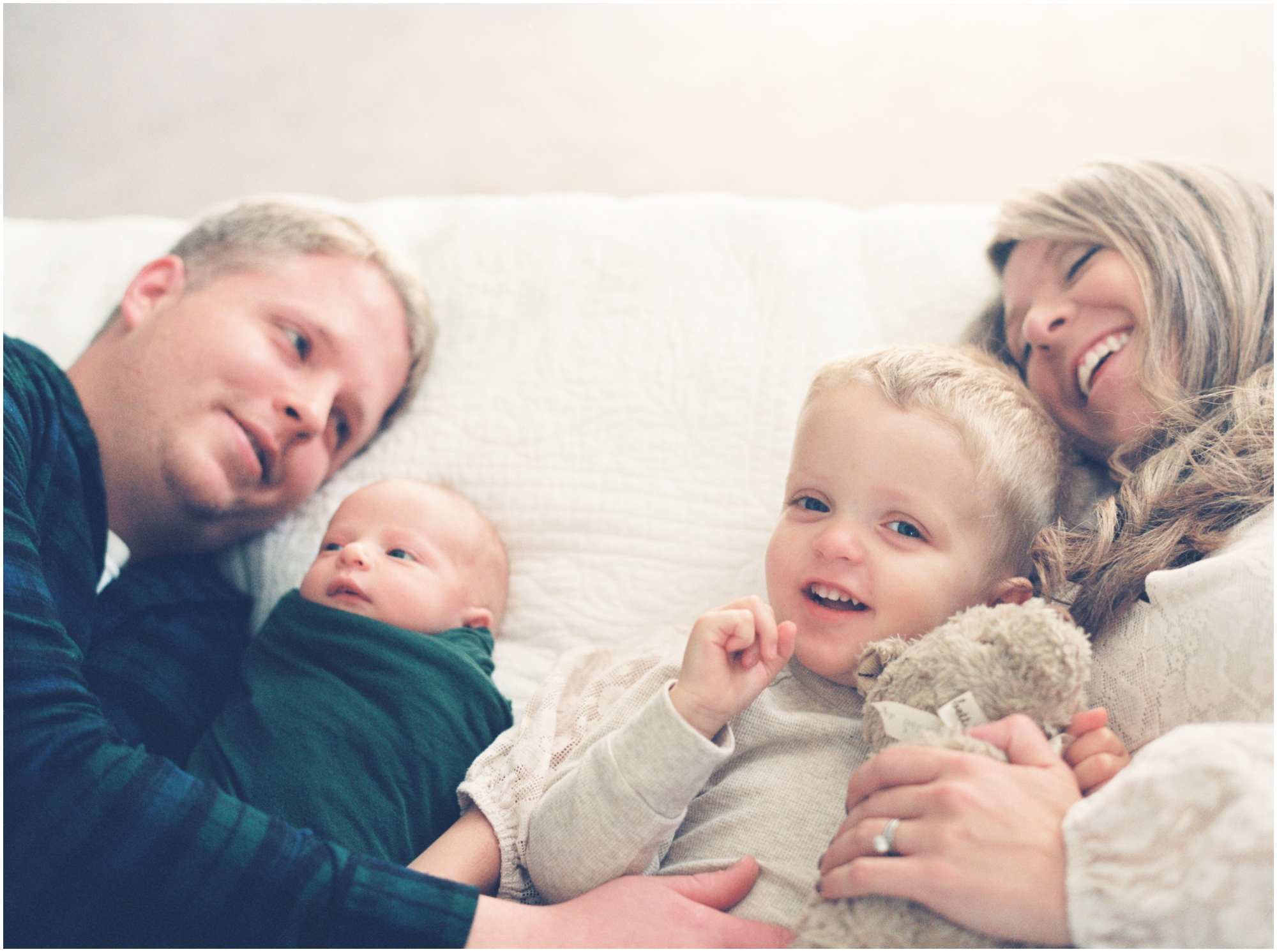 Fun Family Photos at Home Baltimore Photographer Megan Bennett Photography