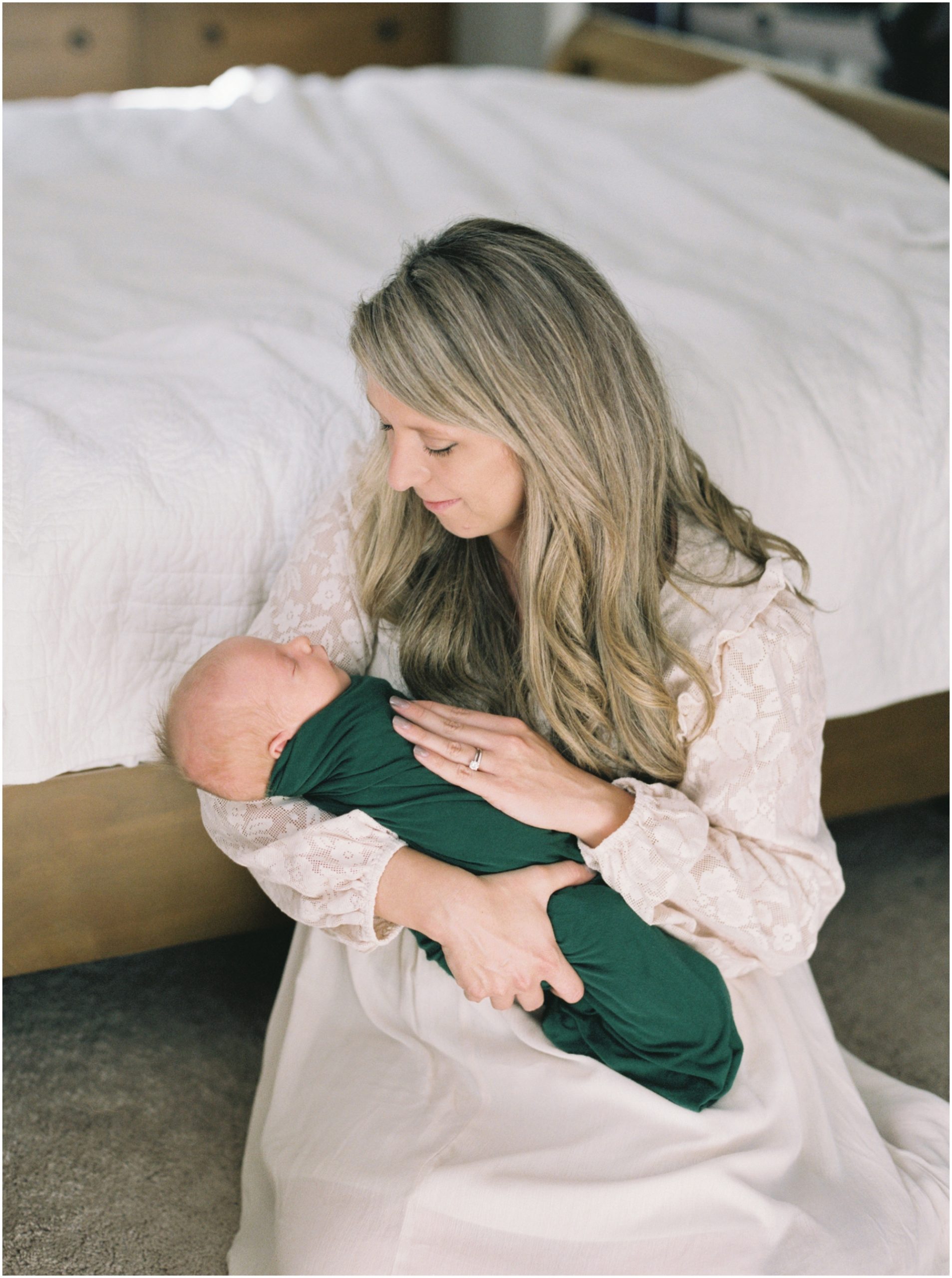 In Home Newborn Photo Inspiration by Maryland Newborn photographer Megan Bennett photography
