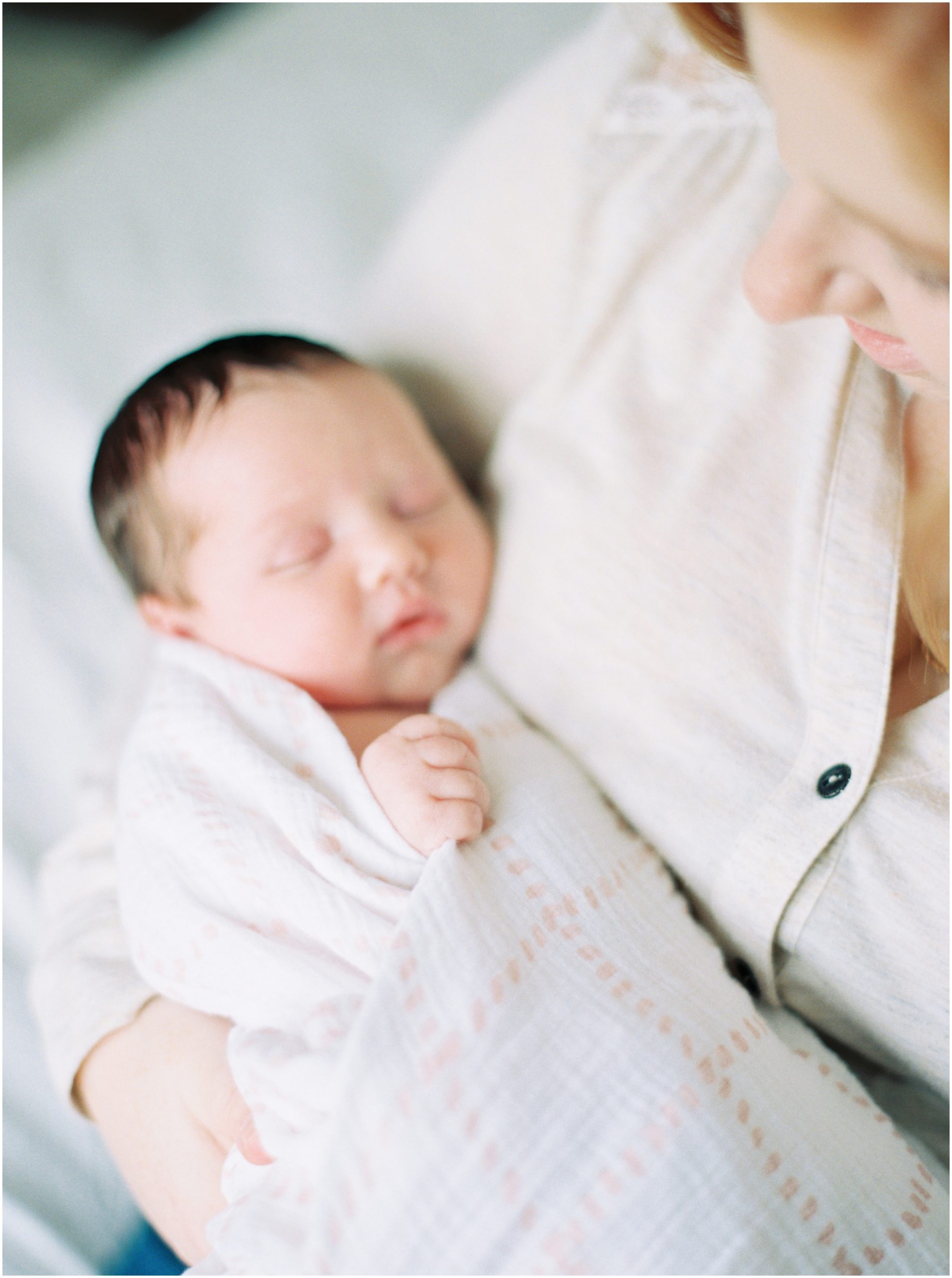 Baltimore Newborn Photos by Baltimore Newborn Photographer Megan Bennett Photography