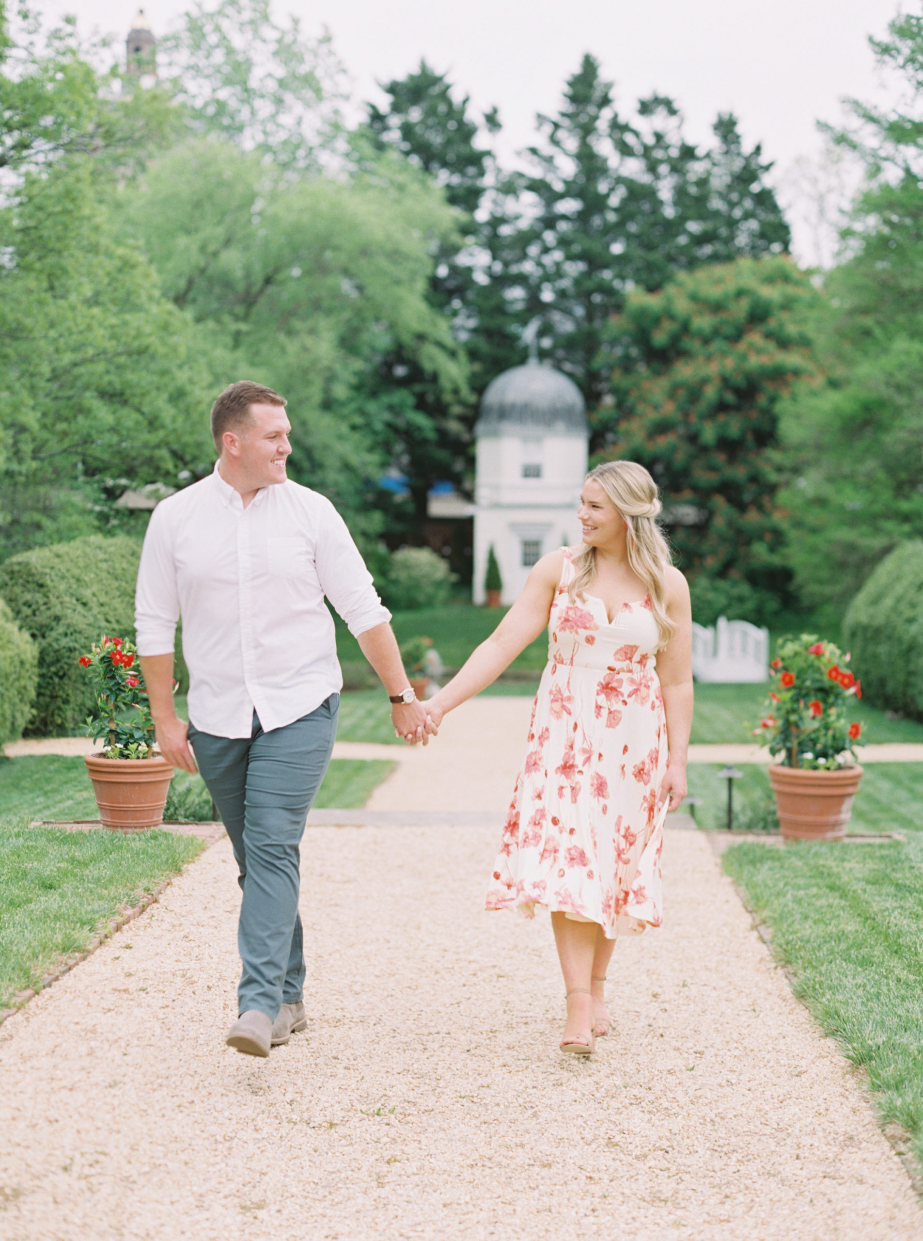 William Paca House Engagement by Annapolis Photographer Megan Bennett Photography