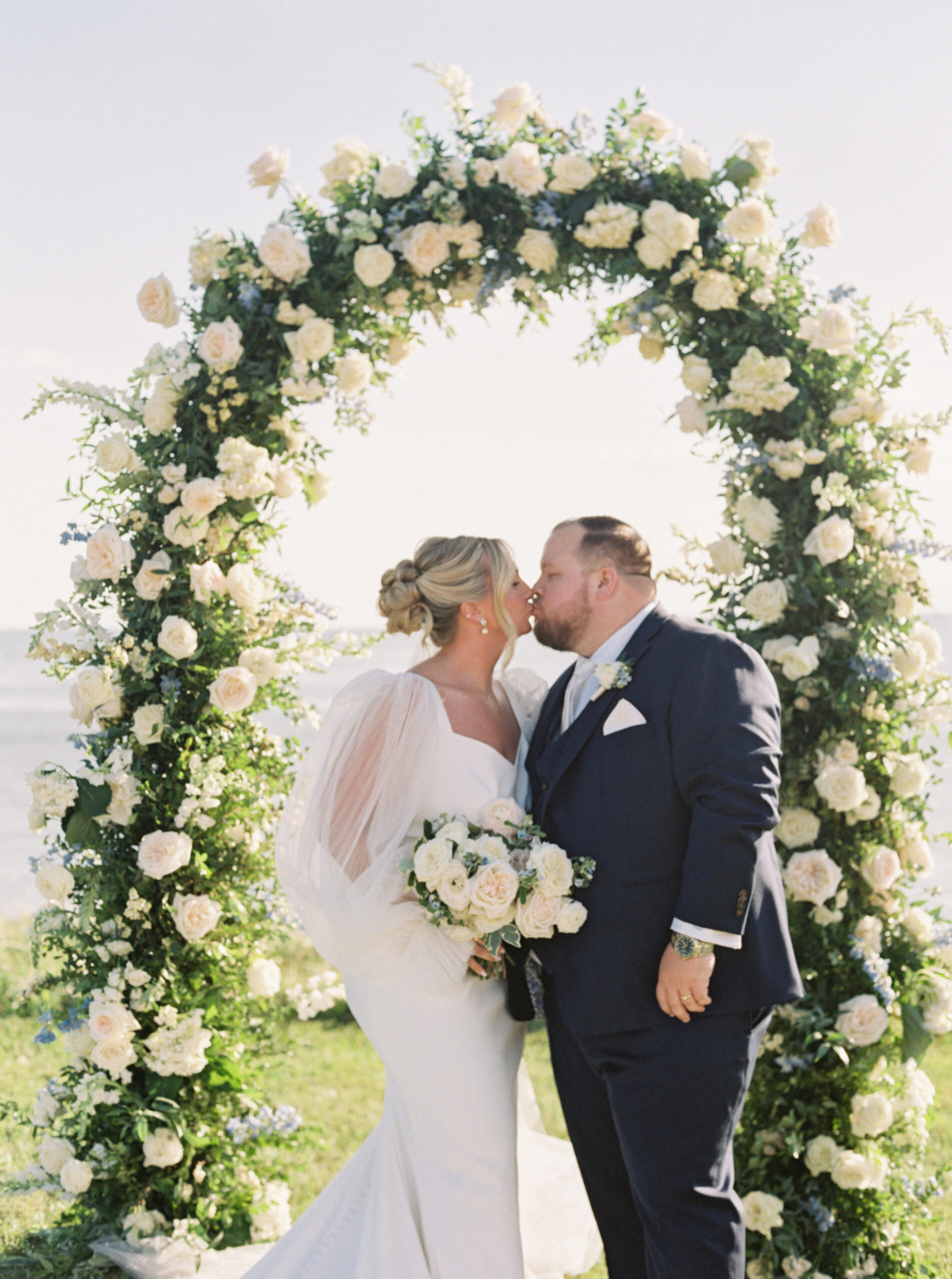Annapolis Waterfront Wedding by Luxury Wedding Photographer Megan Bennett Photography