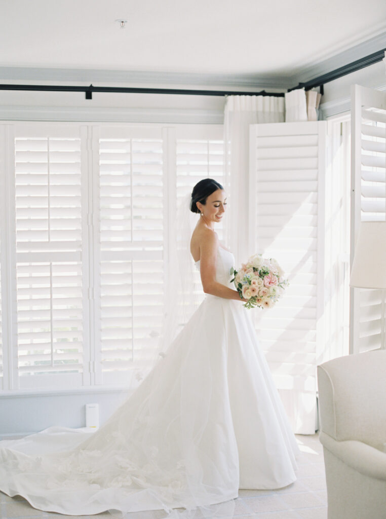 Morning light pours into the bridal suite at the Inn at Perry Cabin on the Eastern Shore — one of Maryland’s most iconic wedding getting ready spaces.